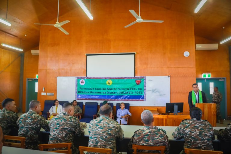 PDHJ Lansa Formasaun Direitus Humanus ba F-FDTL iha Sentru Instrusaun Militár Iha Metinaro