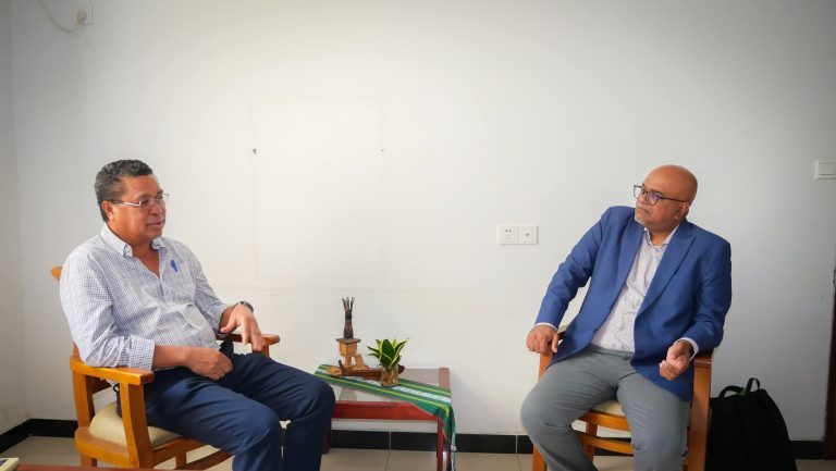 Provedór Direitus Umanus no Justisa Hasoru malu Ho Eis Komisáriu SUHAKAM Hodi Troka Ideia Kona-ba Asuntu Direitus Umanus Rejionál